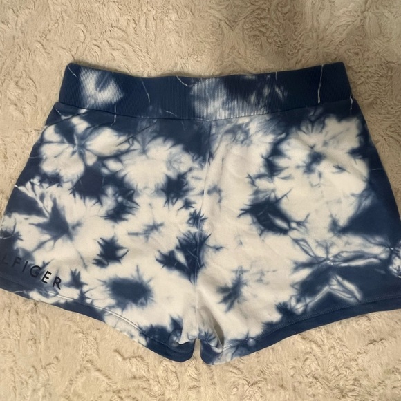 Tommy Hilfiger blue and white tie dye lounge set - Picture 6 of 7